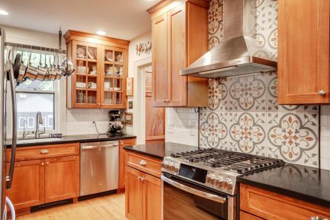 1933 E River Terrace Minneapolis MN 55414