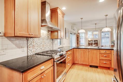 1933 E River Terrace Minneapolis MN 55414