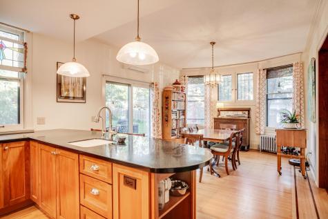 1933 E River Terrace Minneapolis MN 55414