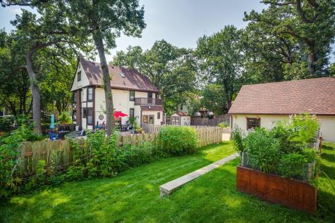 1933 E River Terrace Minneapolis MN 55414