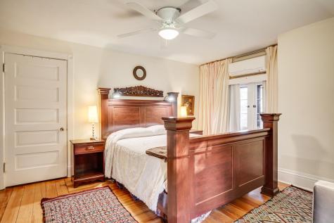 1933 E River Terrace Minneapolis MN 55414