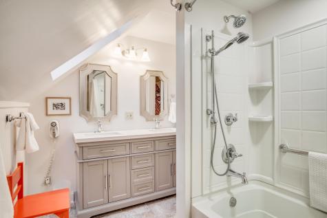 1933 E River Terrace Minneapolis MN 55414