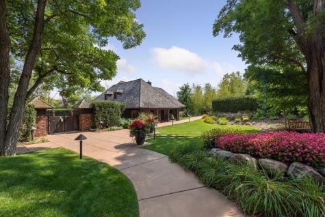 405 Carpenters Point Wayzata MN 55391