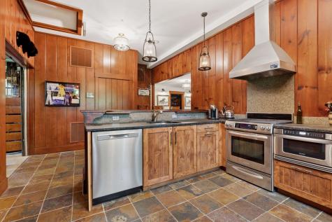 405 Carpenters Point Wayzata MN 55391