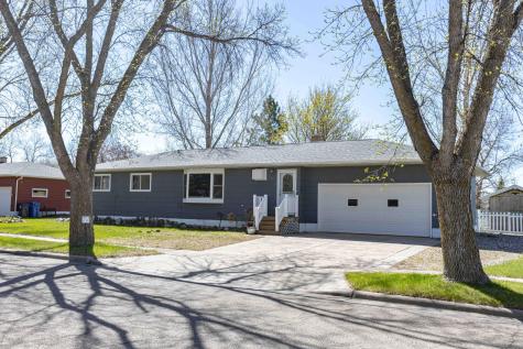 702 3rd Avenue SE Barnesville MN 56514
