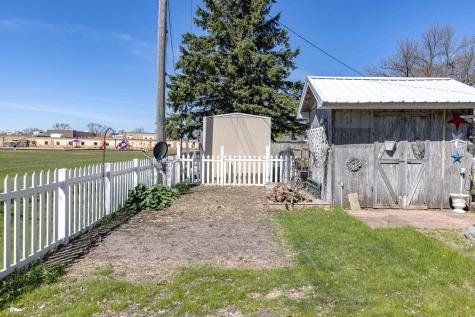 702 3rd Avenue SE Barnesville MN 56514