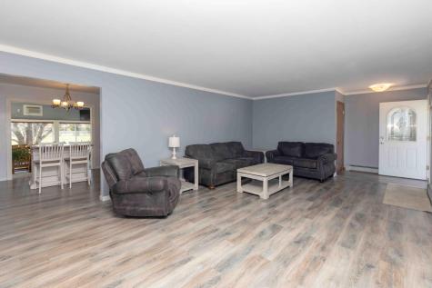 702 3rd Avenue SE Barnesville MN 56514