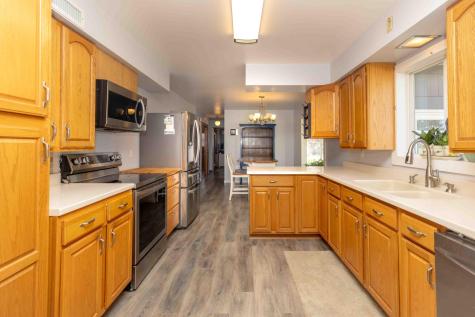 702 3rd Avenue SE Barnesville MN 56514