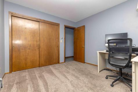 702 3rd Avenue SE Barnesville MN 56514