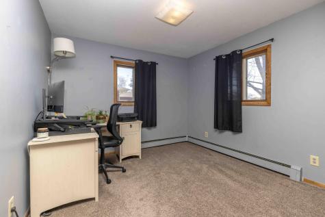 702 3rd Avenue SE Barnesville MN 56514