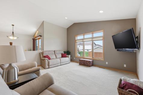 4875 43rd Street S Fargo ND 58104
