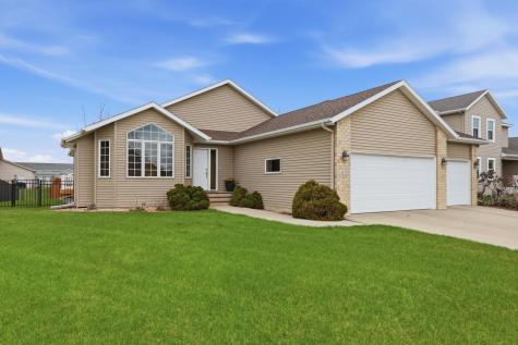 4875 43rd Street S Fargo ND 58104