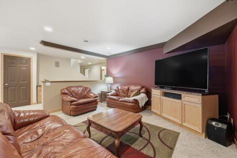 4875 43rd Street S Fargo ND 58104