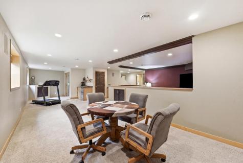 4875 43rd Street S Fargo ND 58104