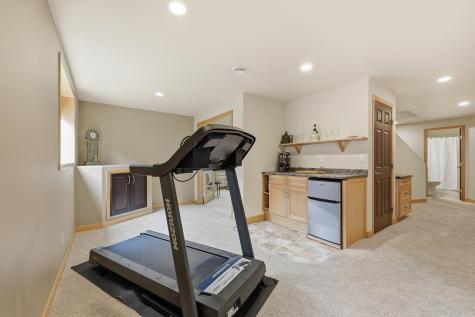 4875 43rd Street S Fargo ND 58104