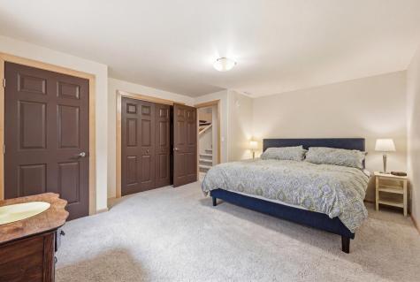 4875 43rd Street S Fargo ND 58104