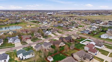 4875 43rd Street S Fargo ND 58104