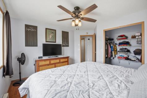 2218 59th Avenue S Fargo ND 58104