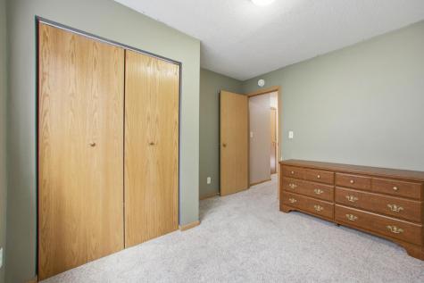 2218 59th Avenue S Fargo ND 58104