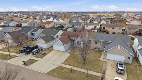 2218 59th Avenue S Fargo ND 58104
