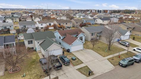 2218 59th Avenue S Fargo ND 58104