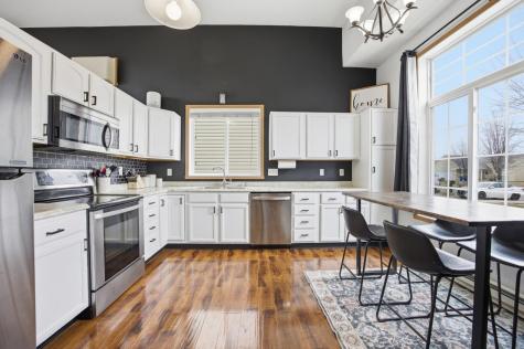 2218 59th Avenue S Fargo ND 58104