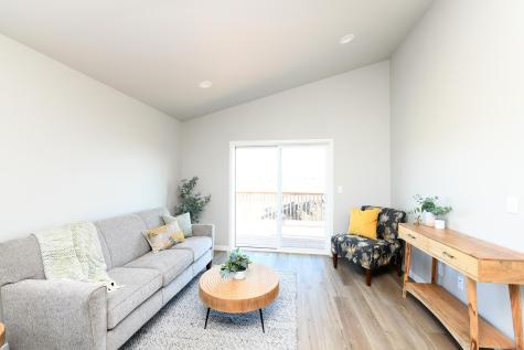 6809 Deer Creek Loop Horace ND 58047