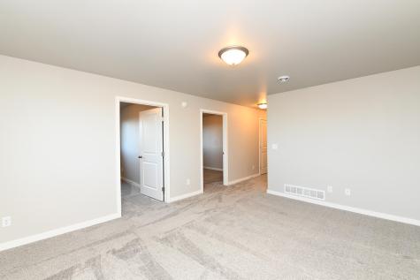 6809 Deer Creek Loop Horace ND 58047