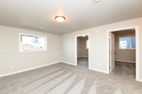 6809 Deer Creek Loop Horace ND 58047