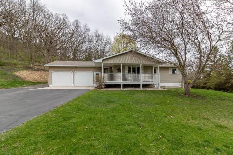 35425 Shakpays Cove Road Kasota MN 56050