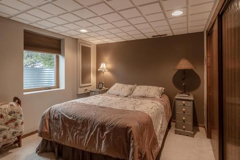 35425 Shakpays Cove Road Kasota MN 56050