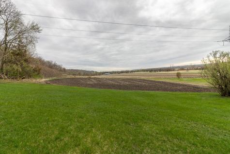 35425 Shakpays Cove Road Kasota MN 56050