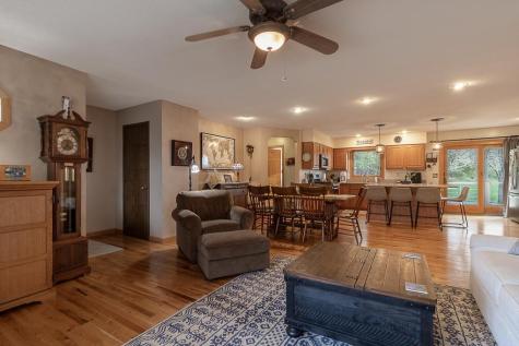 35425 Shakpays Cove Road Kasota MN 56050
