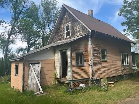523 Center Street Clinton MN 56225