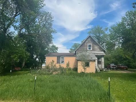 523 Center Street Clinton MN 56225
