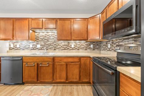 15221 Stonewood Terrace Burnsville MN 55306
