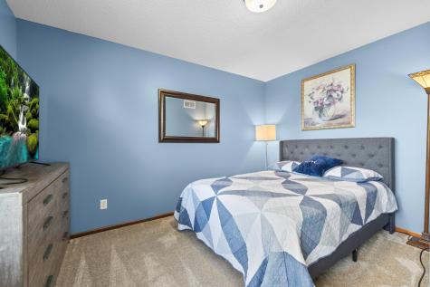 15221 Stonewood Terrace Burnsville MN 55306