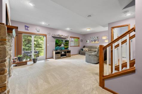 15221 Stonewood Terrace Burnsville MN 55306