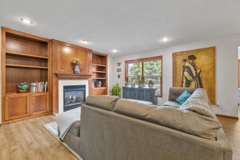 15221 Stonewood Terrace Burnsville MN 55306