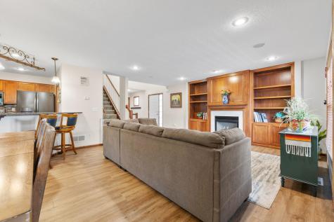 15221 Stonewood Terrace Burnsville MN 55306