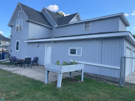 108 6th Avenue W Lisbon ND 58054