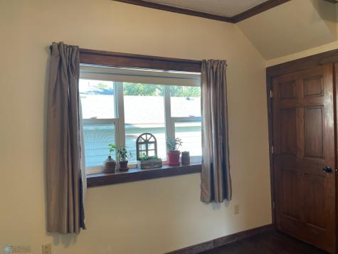 108 6th Avenue W Lisbon ND 58054