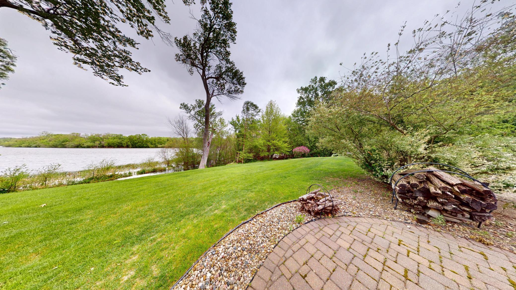 2704 Campus Lane Albert Lea MN 56007