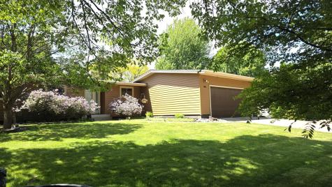 8009 Edgewood Avenue N Brooklyn Park MN 55445