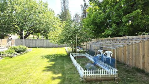 8009 Edgewood Avenue N Brooklyn Park MN 55445