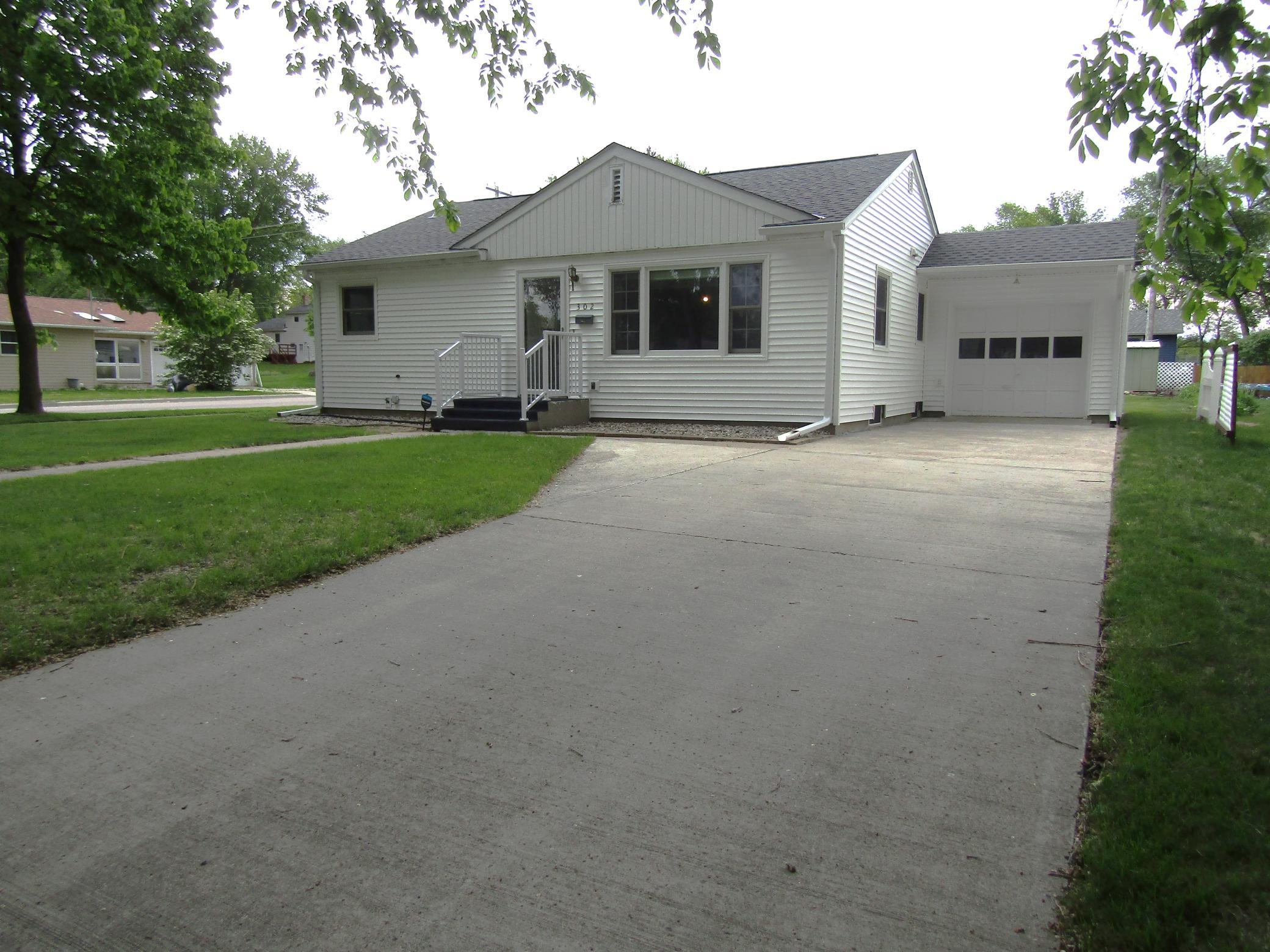 302 S 12th Street Montevideo MN 56265