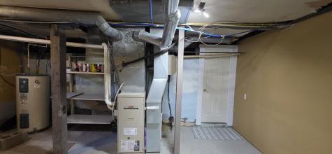 485 7th Avenue NW Valley City ND 58072