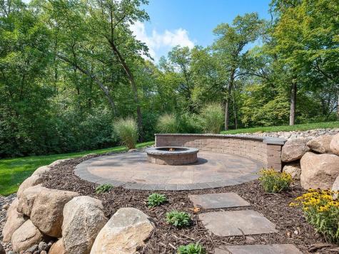 1516 Brightwood Drive Minnetonka MN 55391