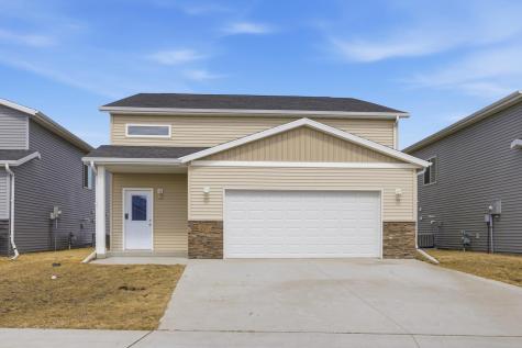 726 Prairie Avenue Horace ND 58047