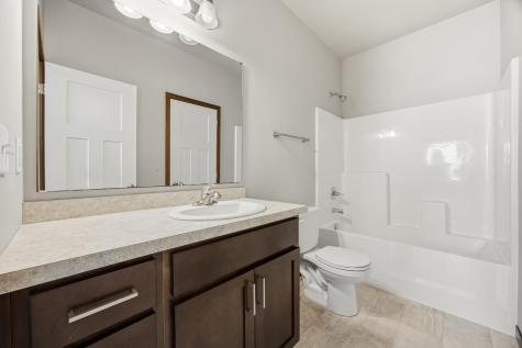 726 Prairie Avenue Horace ND 58047